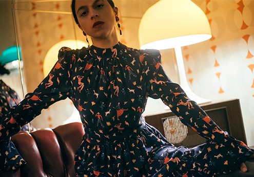 Lucía Peschiera, Revista J